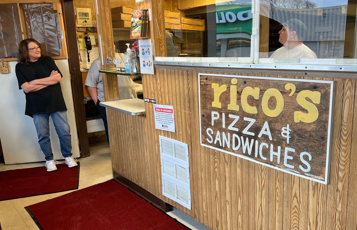 rico's Pizza